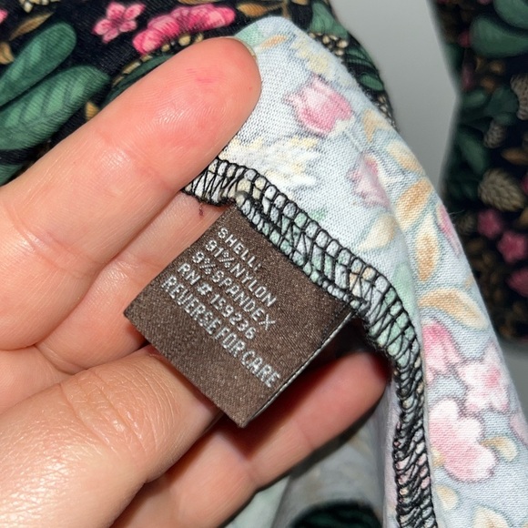 J.MCLAUGHLIN Manor Floral Signature Tee Size Large - Picture 7 of 10